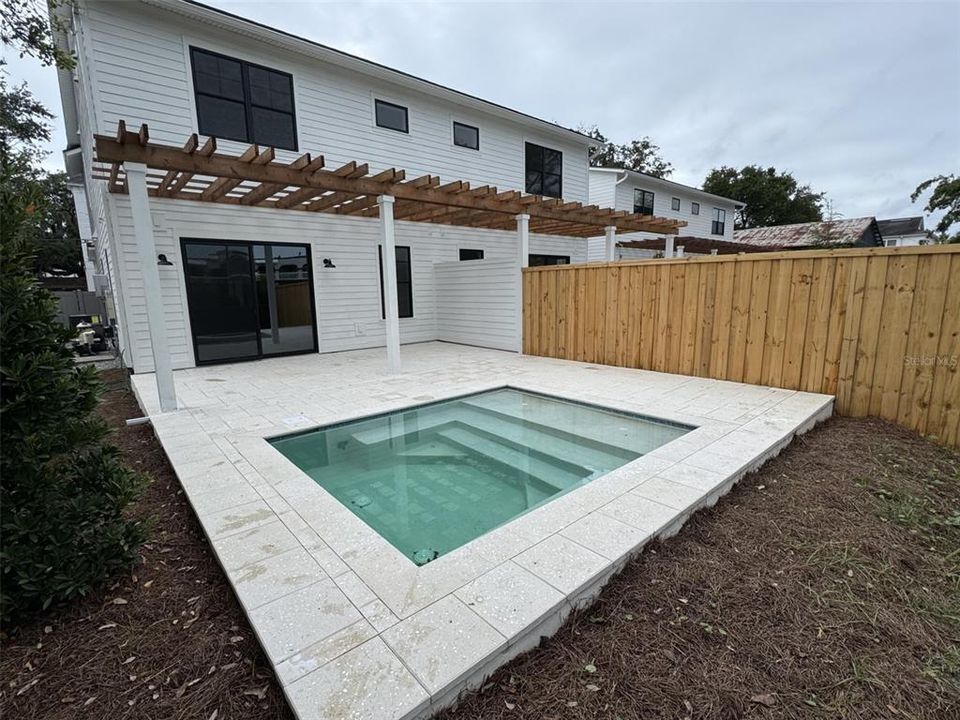 En Venta: $859,000 (3 camas, 2 baños, 1750 Pies cuadrados)