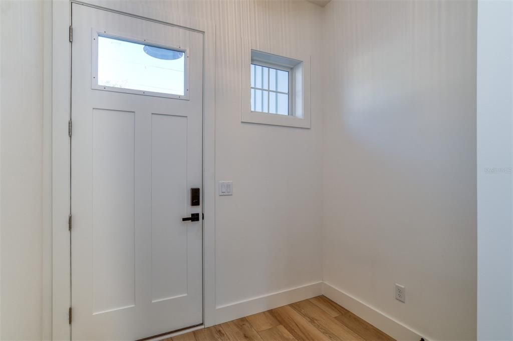 En Venta: $859,000 (3 camas, 2 baños, 1750 Pies cuadrados)