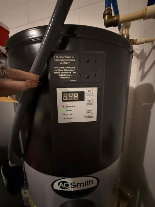 待售: $281,000 (4 贝兹, 2 浴室, 1834 平方英尺)