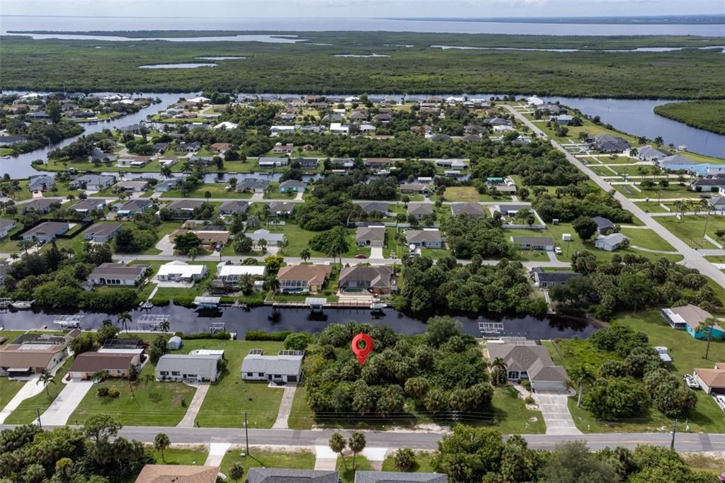 На продажу: $95,000 (0.23 acres)