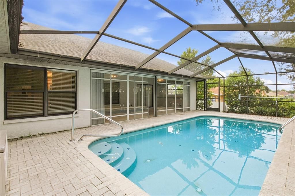 En Venta: $435,000 (3 camas, 2 baños, 2778 Pies cuadrados)