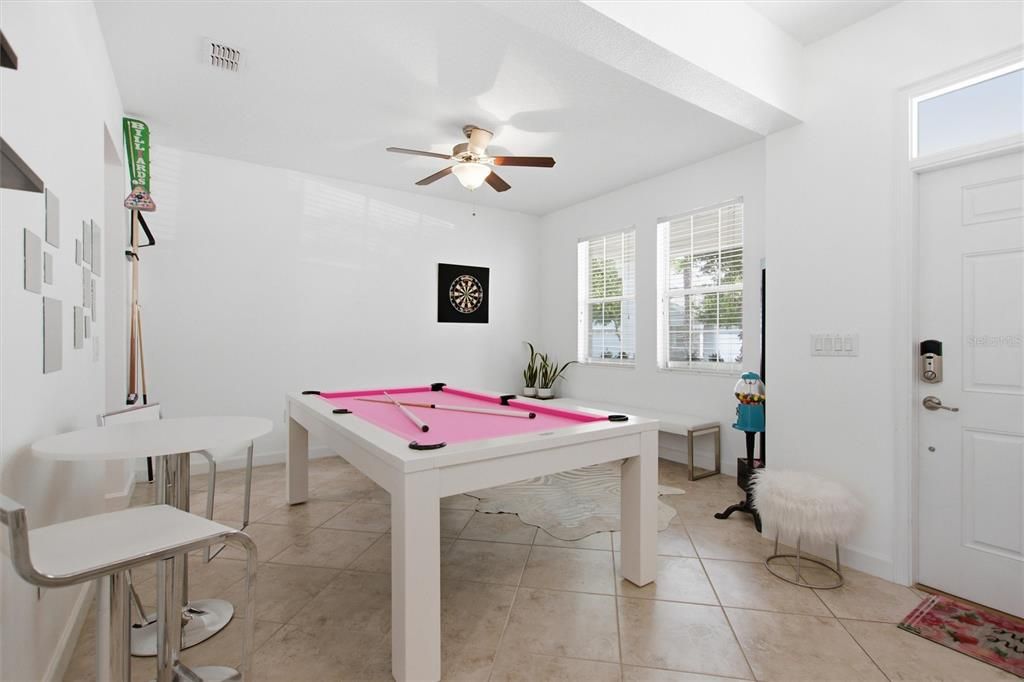 En Venta: $459,000 (4 camas, 2 baños, 2954 Pies cuadrados)