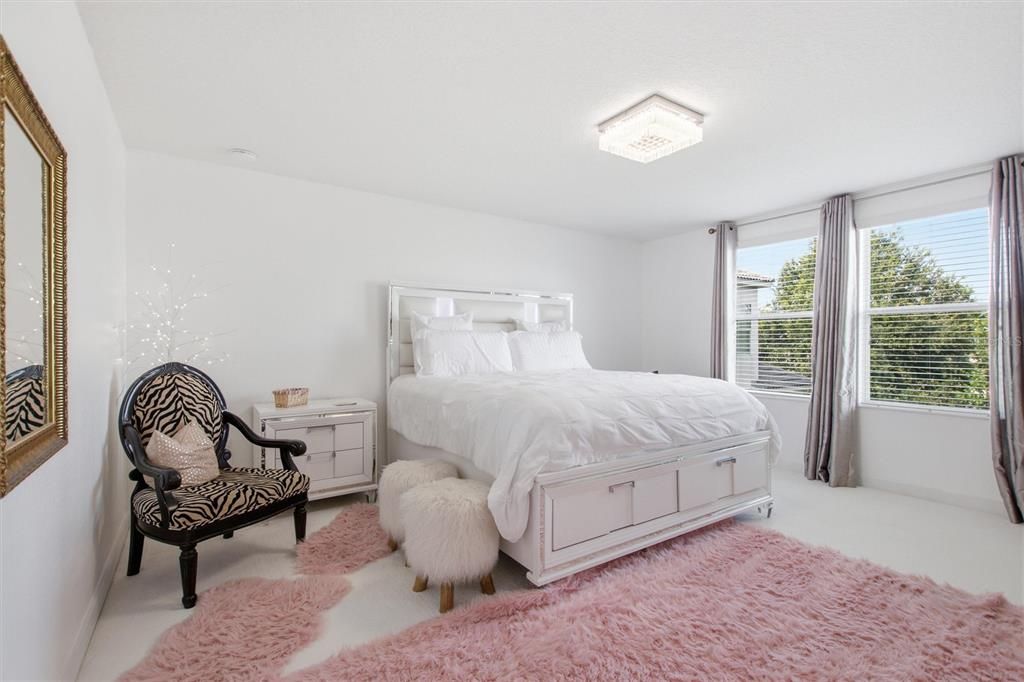 En Venta: $459,000 (4 camas, 2 baños, 2954 Pies cuadrados)