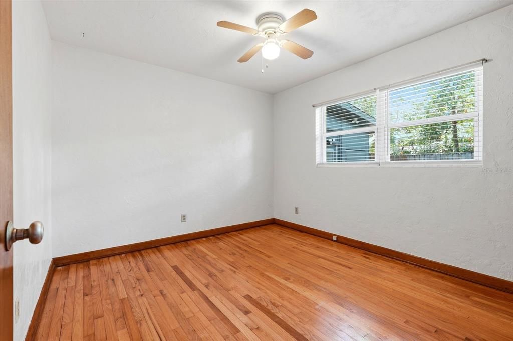 For Rent: $2,000 (3 beds, 2 baths, 1615 Square Feet)