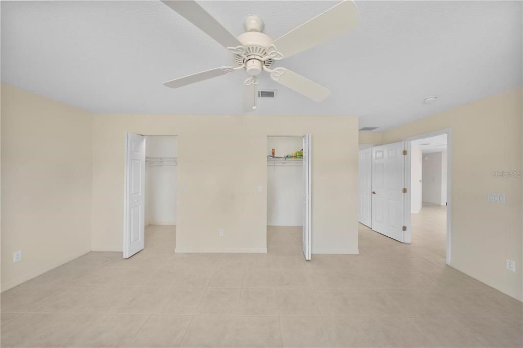 For Sale: $234,900 (2 beds, 2 baths, 1749 Square Feet)