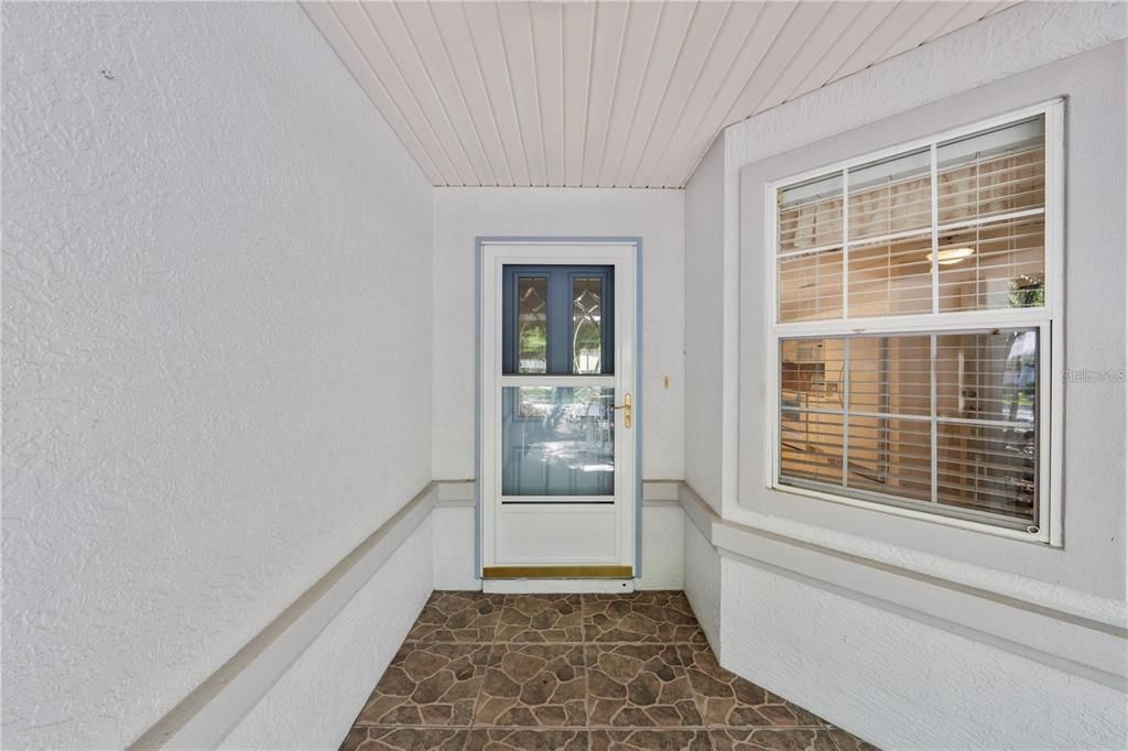For Sale: $234,900 (2 beds, 2 baths, 1749 Square Feet)
