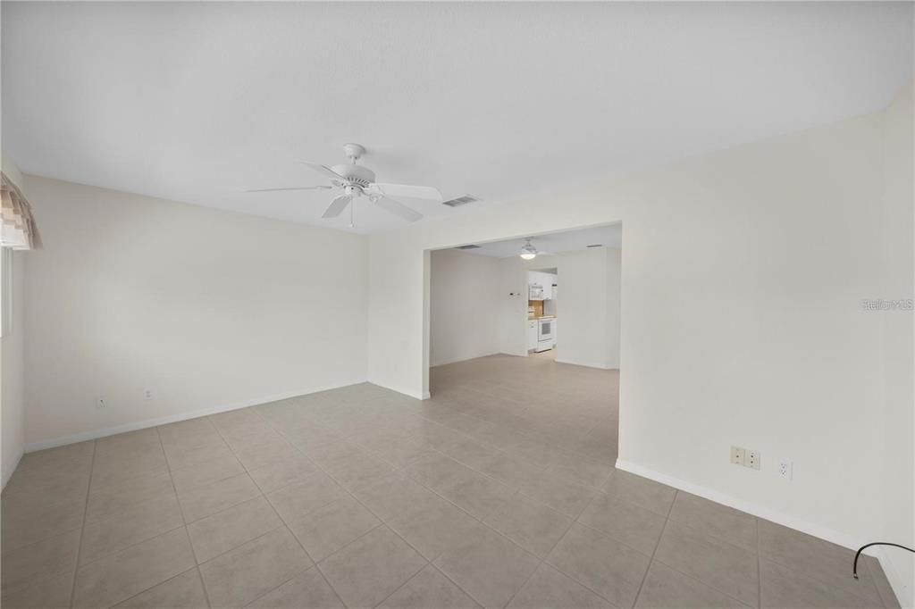 For Sale: $234,900 (2 beds, 2 baths, 1749 Square Feet)