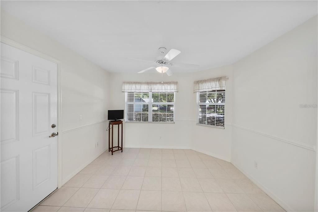 For Sale: $234,900 (2 beds, 2 baths, 1749 Square Feet)