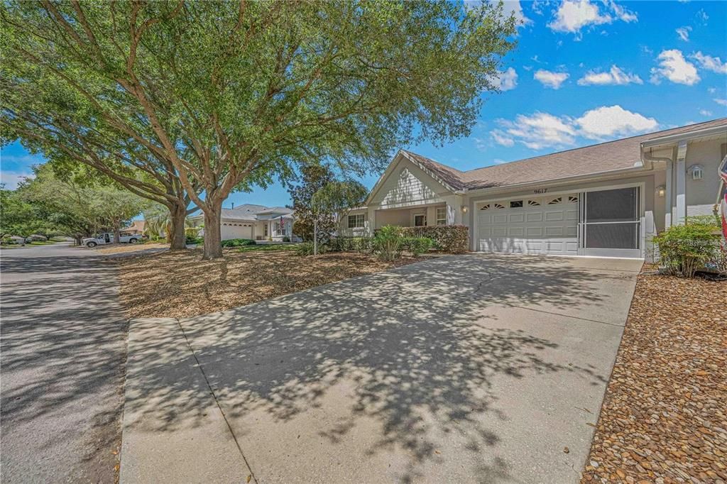 For Sale: $234,900 (2 beds, 2 baths, 1749 Square Feet)