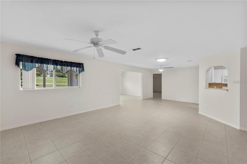 For Sale: $234,900 (2 beds, 2 baths, 1749 Square Feet)