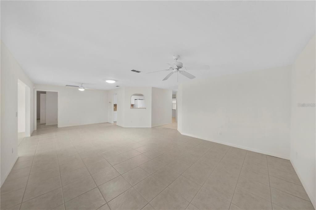 For Sale: $234,900 (2 beds, 2 baths, 1749 Square Feet)