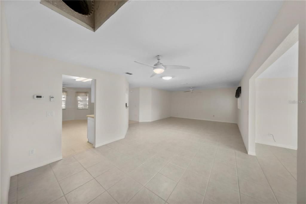 For Sale: $234,900 (2 beds, 2 baths, 1749 Square Feet)