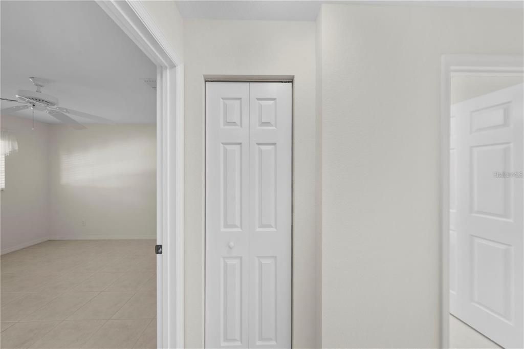 For Sale: $234,900 (2 beds, 2 baths, 1749 Square Feet)