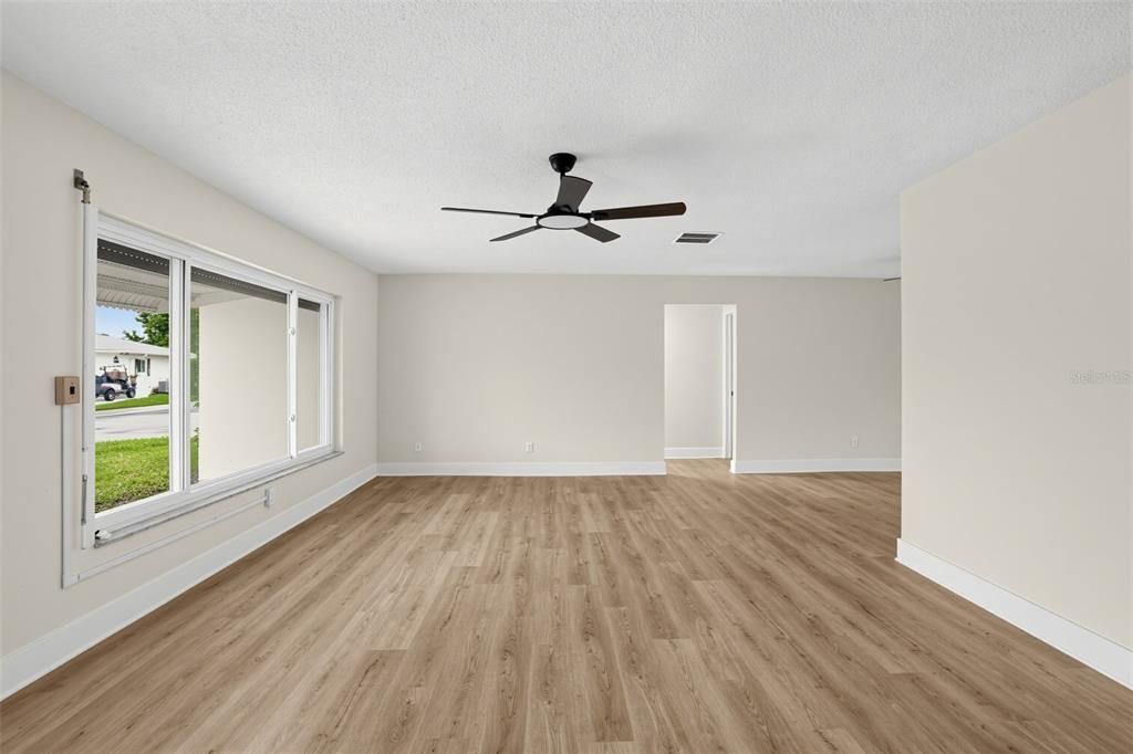 En Venta: $345,000 (2 camas, 2 baños, 1587 Pies cuadrados)