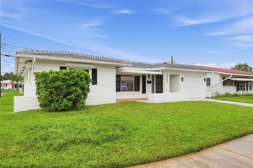 En Venta: $345,000 (2 camas, 2 baños, 1587 Pies cuadrados)
