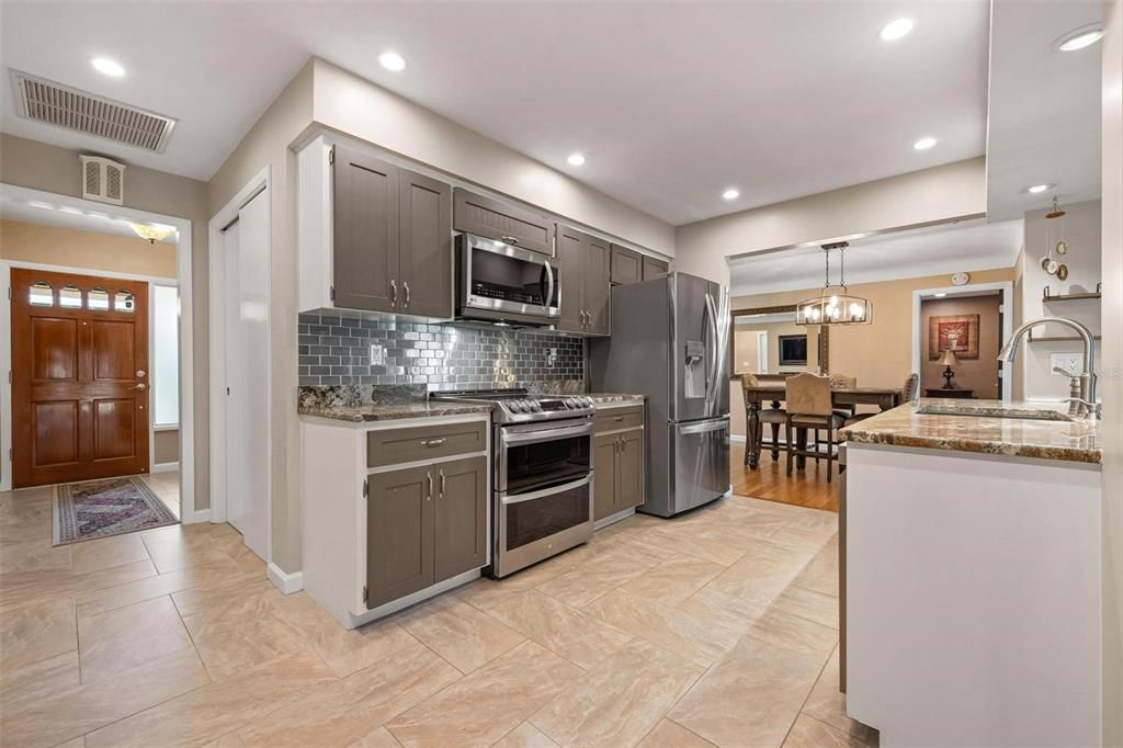 En Venta: $590,000 (2 camas, 2 baños, 1685 Pies cuadrados)