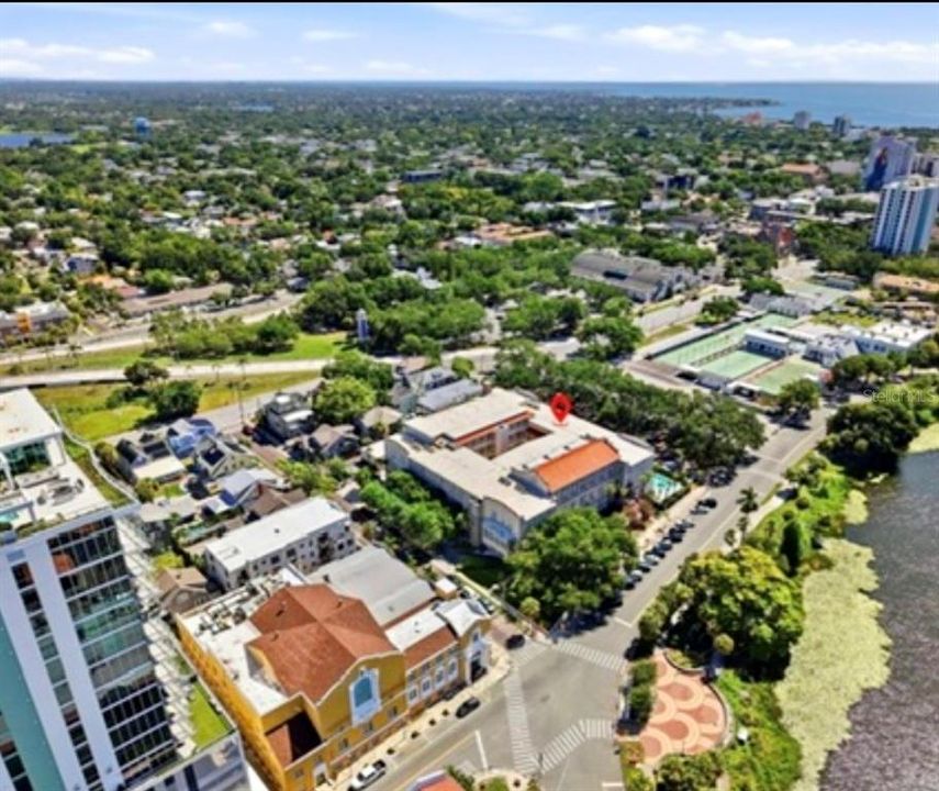 На продажу: $314,900 (2 спален, 2 ванн, 875 Квадратных фут)