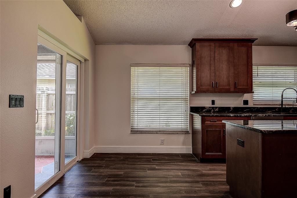 For Sale: $389,000 (3 beds, 2 baths, 1553 Square Feet)