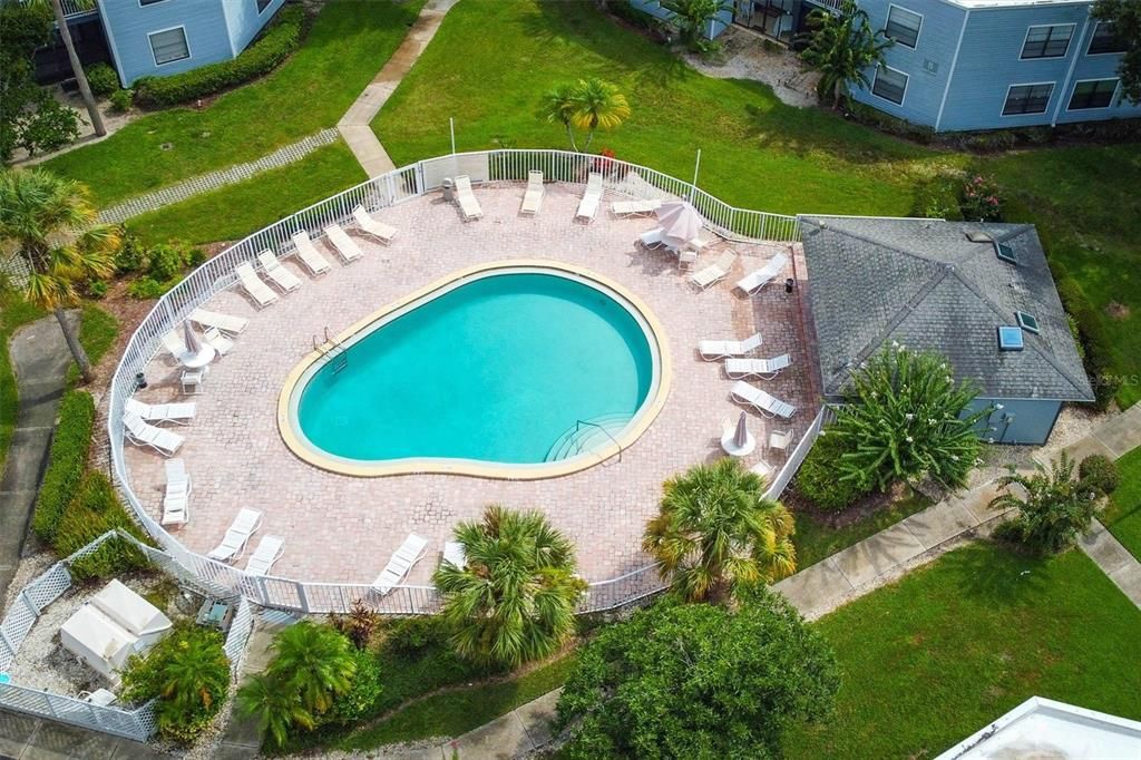 На продажу: $175,000 (2 спален, 2 ванн, 820 Квадратных фут)