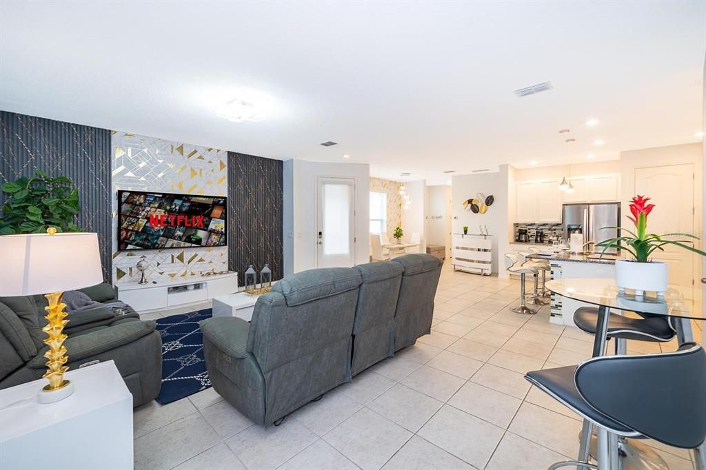 В аренду: $2,400 (3 спален, 2 ванн, 2160 Квадратных фут)