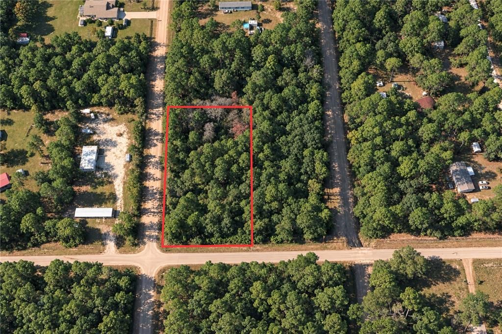 На продажу: $49,900 (0.93 acres)