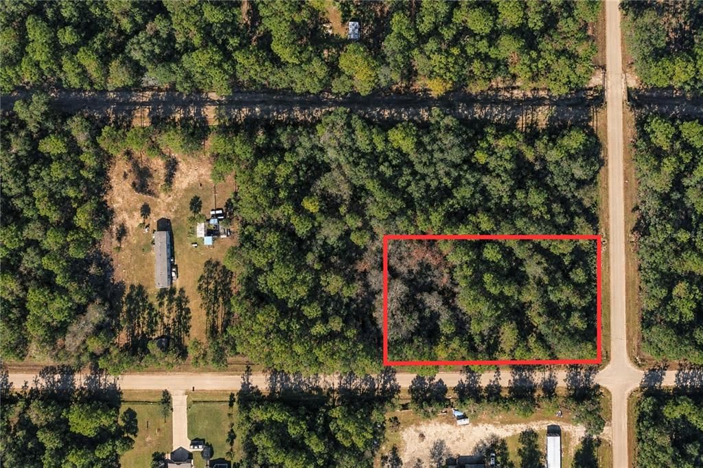 На продажу: $49,900 (0.93 acres)