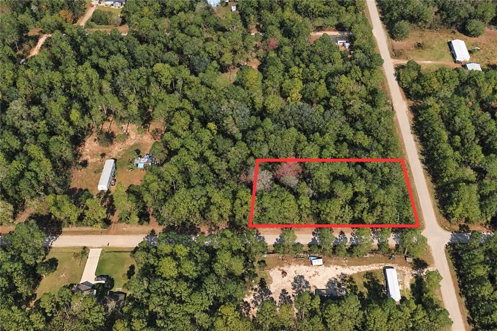 На продажу: $49,900 (0.93 acres)