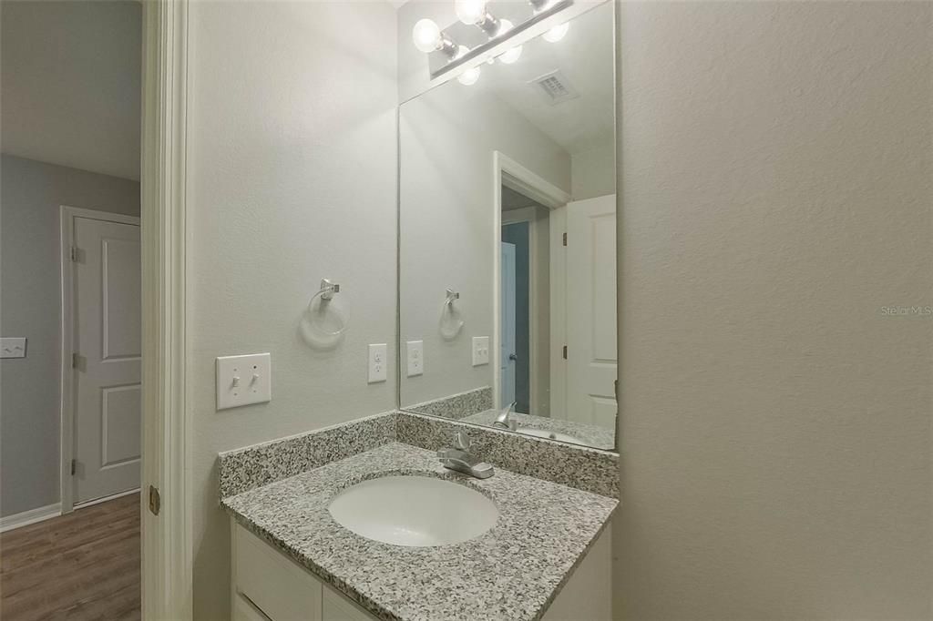 For Rent: $2,075 (4 beds, 2 baths, 1650 Square Feet)