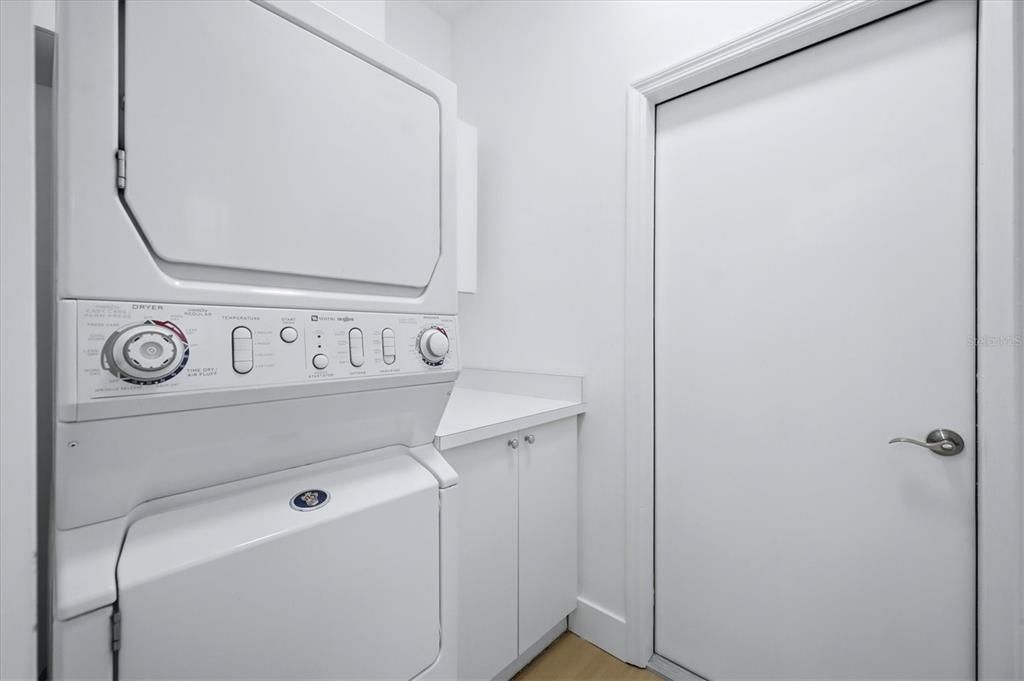 На продажу: $339,000 (2 спален, 2 ванн, 1517 Квадратных фут)