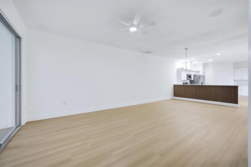 На продажу: $339,000 (2 спален, 2 ванн, 1517 Квадратных фут)