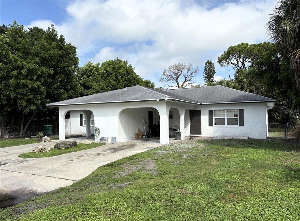 En Venta: $399,000 (4 camas, 0 baños, 1664 Pies cuadrados)