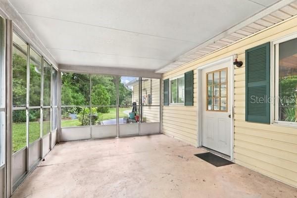 For Sale: $249,000 (2 beds, 2 baths, 1144 Square Feet)