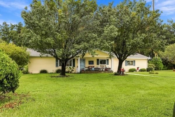 For Sale: $249,000 (2 beds, 2 baths, 1144 Square Feet)
