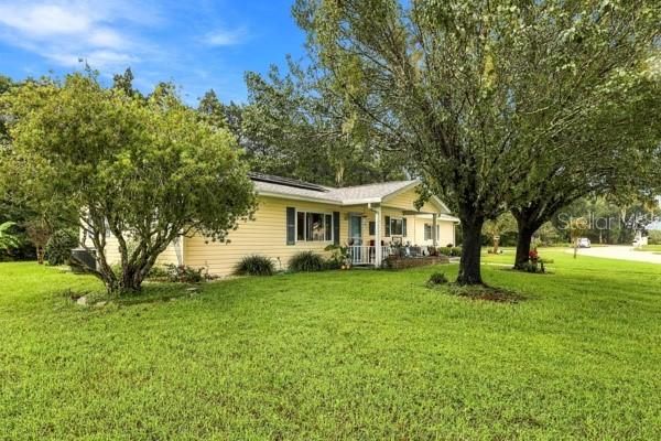 For Sale: $249,000 (2 beds, 2 baths, 1144 Square Feet)