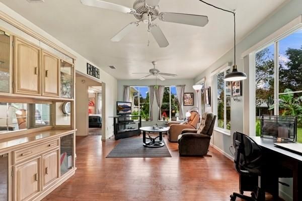 For Sale: $249,000 (2 beds, 2 baths, 1144 Square Feet)