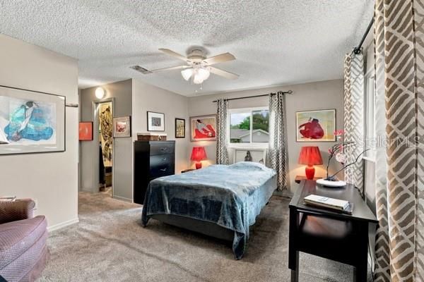 For Sale: $249,000 (2 beds, 2 baths, 1144 Square Feet)