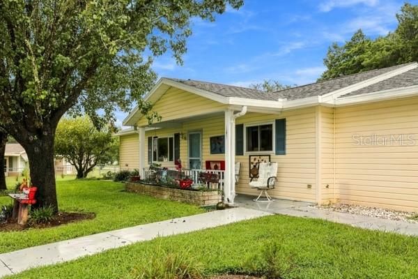 For Sale: $249,000 (2 beds, 2 baths, 1144 Square Feet)