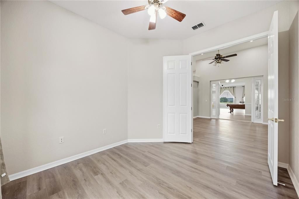 For Sale: $575,000 (3 beds, 3 baths, 3304 Square Feet)