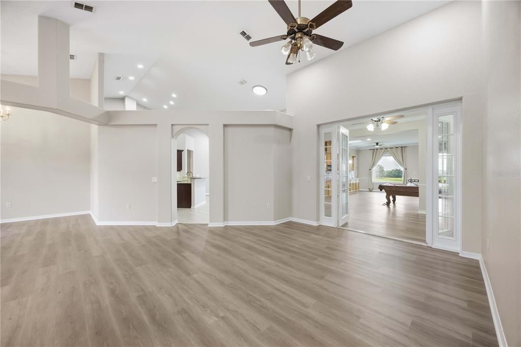 For Sale: $575,000 (3 beds, 3 baths, 3304 Square Feet)
