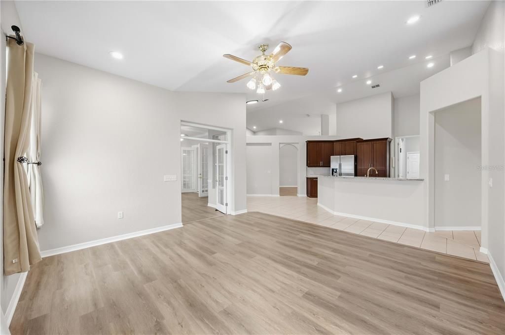 For Sale: $575,000 (3 beds, 3 baths, 3304 Square Feet)