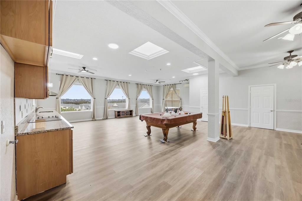 For Sale: $575,000 (3 beds, 3 baths, 3304 Square Feet)