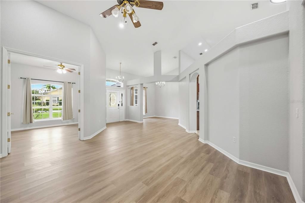 For Sale: $575,000 (3 beds, 3 baths, 3304 Square Feet)