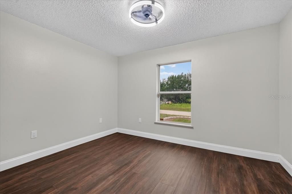 For Sale: $299,990 (3 beds, 2 baths, 1376 Square Feet)