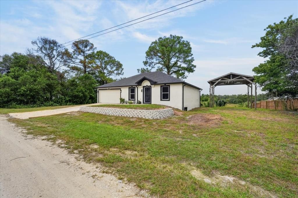 For Sale: $299,990 (3 beds, 2 baths, 1376 Square Feet)