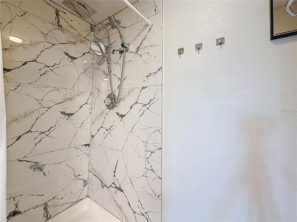 En Venta: $175,000 (2 camas, 2 baños, 1050 Pies cuadrados)