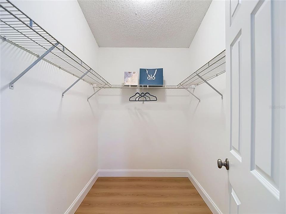 En Venta: $295,000 (3 camas, 2 baños, 1244 Pies cuadrados)