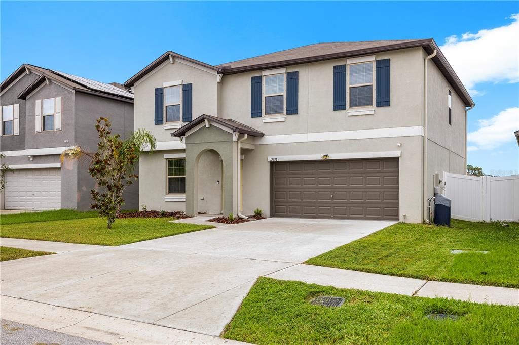 For Sale: $399,000 (4 beds, 2 baths, 2635 Square Feet)