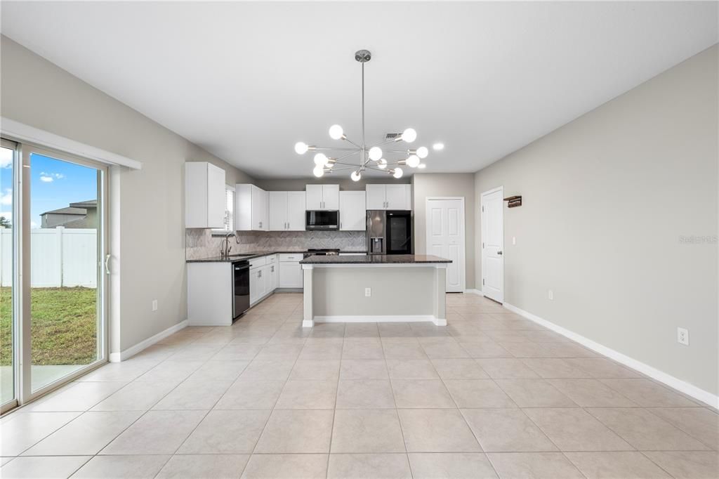 For Sale: $399,000 (4 beds, 2 baths, 2635 Square Feet)