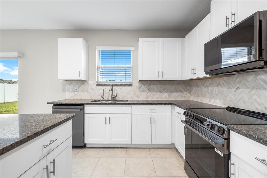 For Sale: $399,000 (4 beds, 2 baths, 2635 Square Feet)