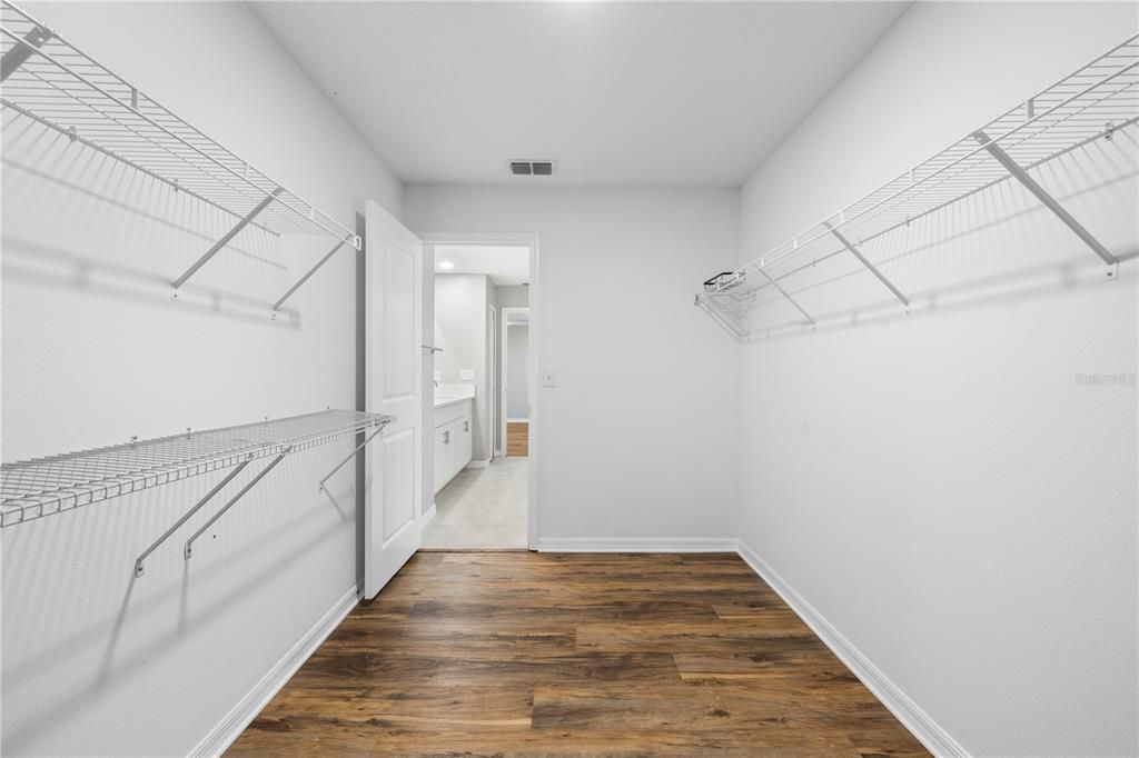 For Sale: $399,000 (4 beds, 2 baths, 2635 Square Feet)